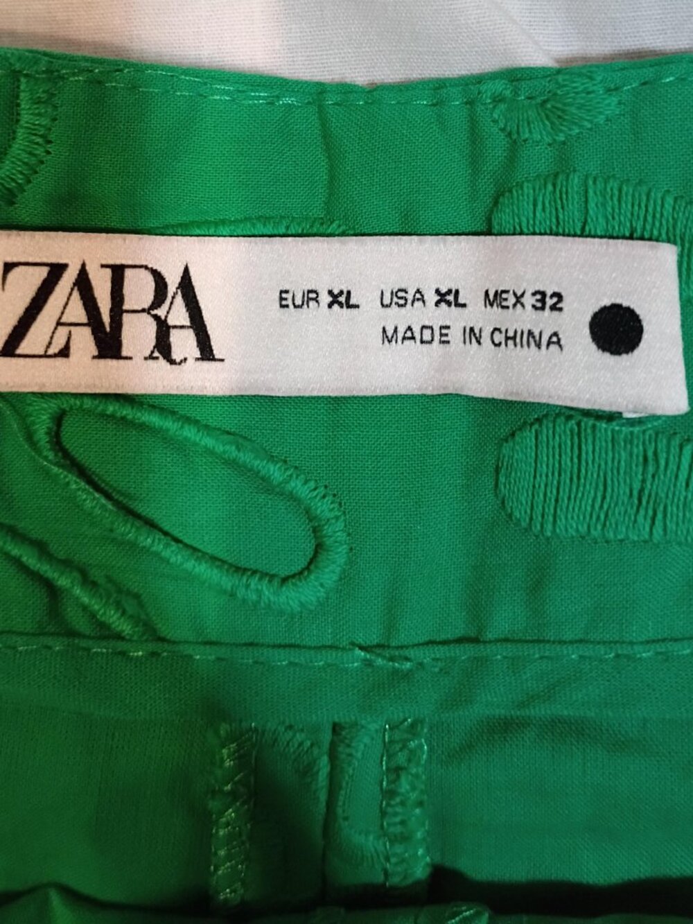 Zara/Shorts/Womens XL/Emerald Green/Embroidered Eyelet High Rise Cottagecore Chi - Picture 2 of 7